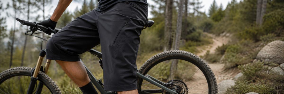 Baggy cycling shorts