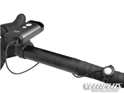 Front light RAVEMEN PR800 lms USB