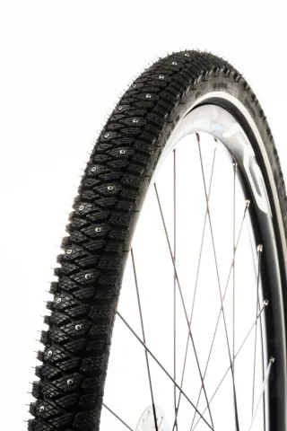 Шипованная шина Suomi Tyres 28x1,6 (42-622) ROUTA W124