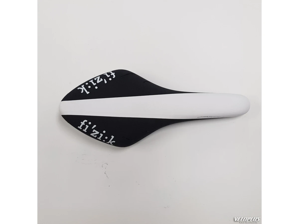 Road saddle Fizik Arione R7 black-white