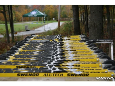 Rullsuusad Swenor Alutech klassika nr 2 sidemetega