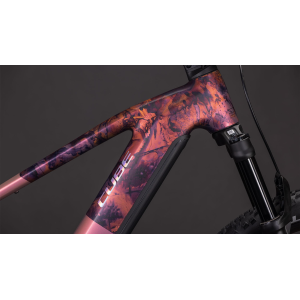Cube Reaction Hybrid SLX 800