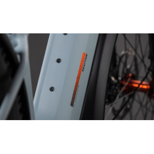 Cube Reaction Hybrid Race 800 FE