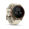 Garmin fenix 9 Pro - 43mm Tamsios auksinės spalvos titanas su kreminės / žalsvai pilkos spalvos silikoniniu dirželiu thumbnail 3