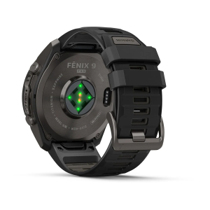 Garmin fenix 9 Pro - 51mm Pilkos anglies spalvos DLC titanas su juodos / akmenėlių pilkos spalvos silikoniniu dirželiu